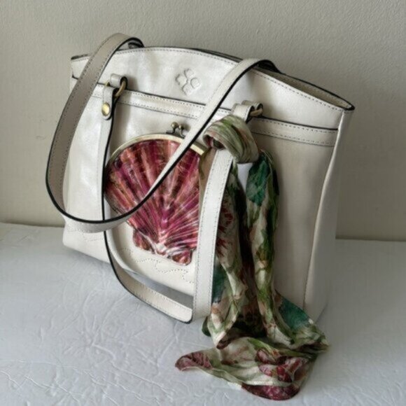 Patricia Nash Poppy Tote Leather w Seashells by the Seashore Scarf Latte White - Picture 3 of 12